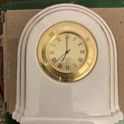 Lenox “Arch” quarts  mantel clock. Works