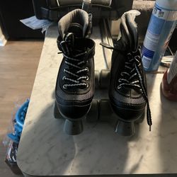 Roller skates 
