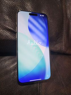 UNLOCKED, CLEAN IMEI, LIKE NEW - IPHONE 15 PRO MAX, FLAWLESS!