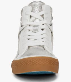 Naturalizer Women’s Comfort Sneakers – Slip-On Everyday Walking Shoes – Size 7.5 