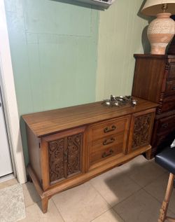 Dresser