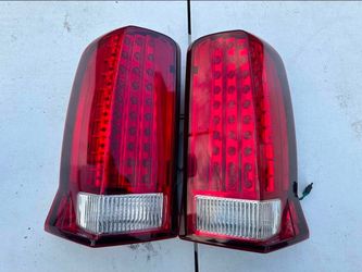 02-06 Escalade Taillights Luces Traseras Tail Lights