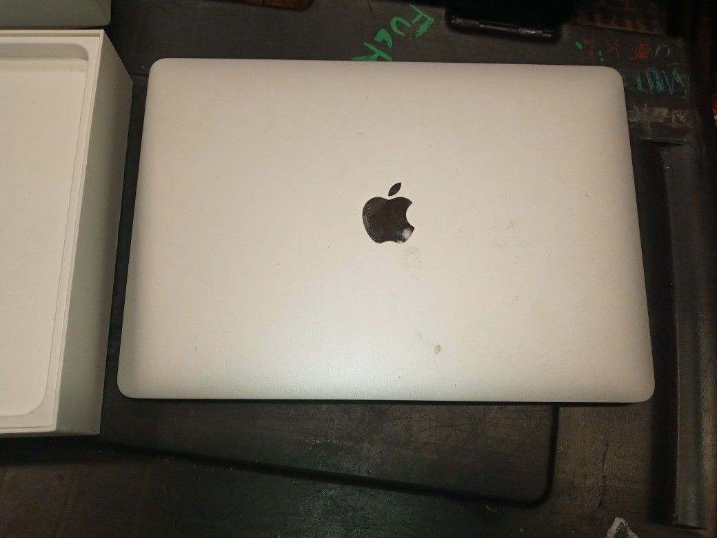 Macbook