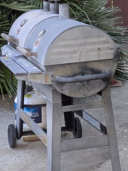 Barbecue! Two in one.