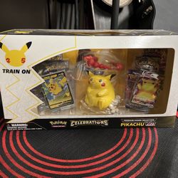 Pokémon TCG Celebrations Pikachu VMAX Premium Figure Collection Box Sealed