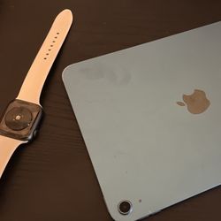 iPad And Apple Watch 