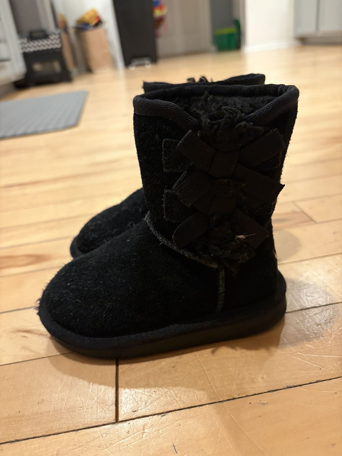 Koolaburra By Ugg Black Toddler Boots Size 7
