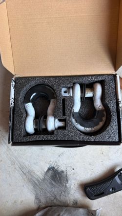 Jeep shackles