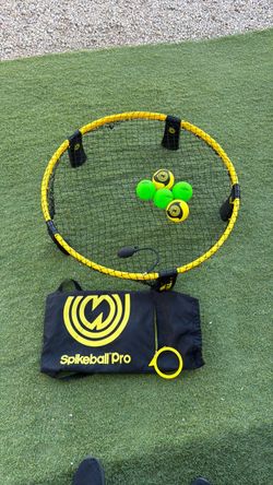 Spikeball pro game