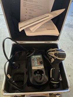 Makita 3/8 inch Drill 12 Volt FD02 Lithium-ion