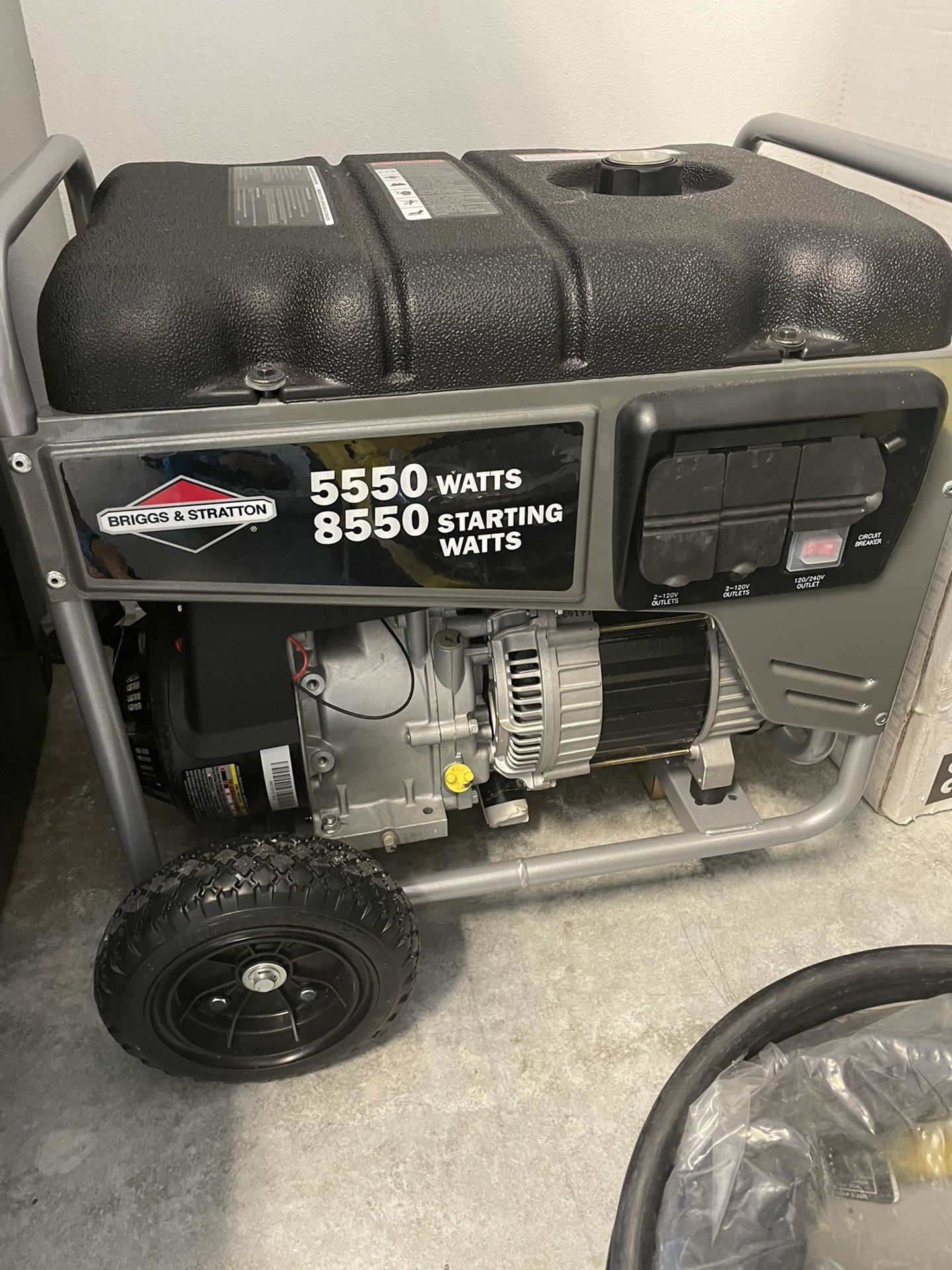 Generator, brand new just out of the box Briggs & Stratton $600.00