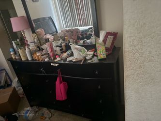 Bedroom set