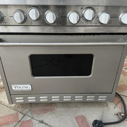 Viking 6 Burner Oven And Cooktop Free