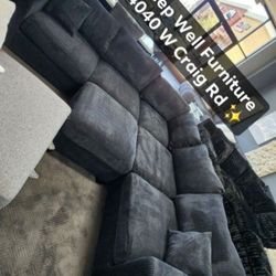 ✨️ Sectionals, 2pc Sofas ✨️ Furniture Queen Bedrooms, Dining Avail