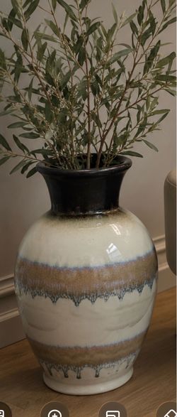 flower bearer 18”