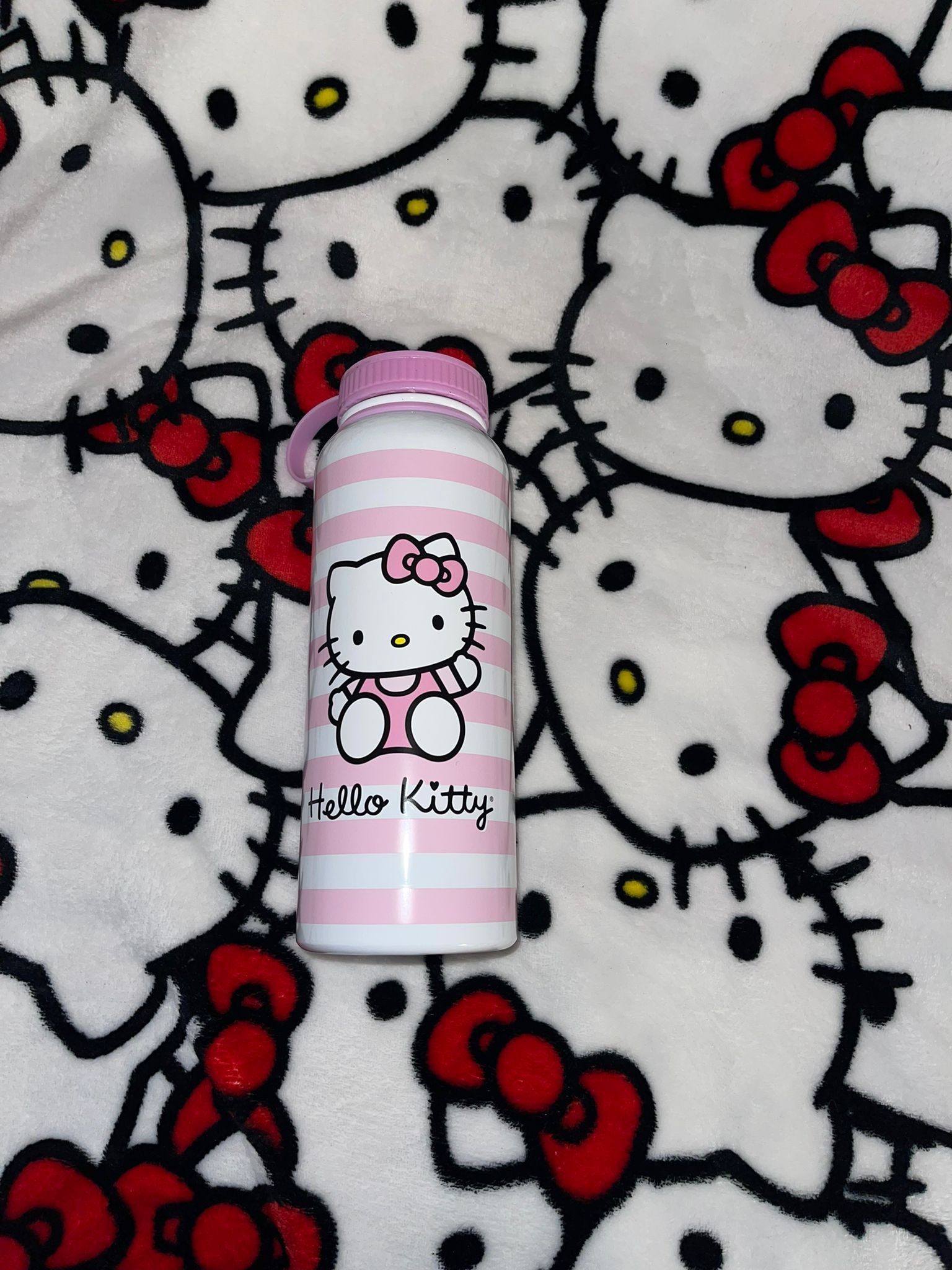 Hello Kitty Stripe Bottle