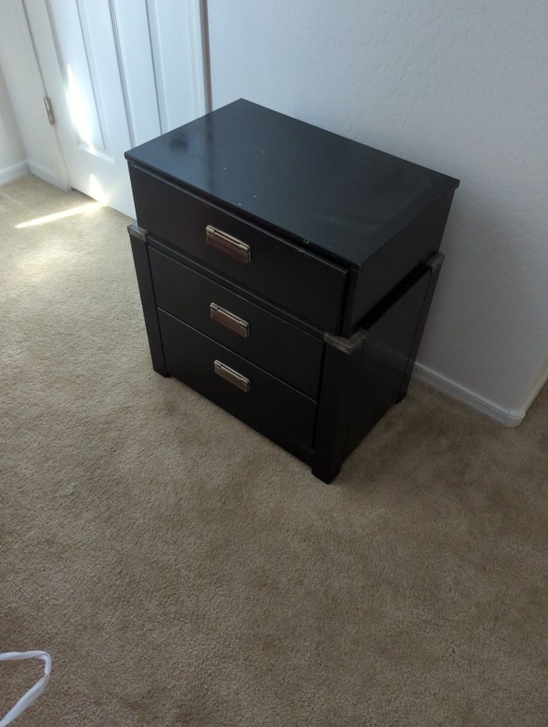 Small End Table Dresser