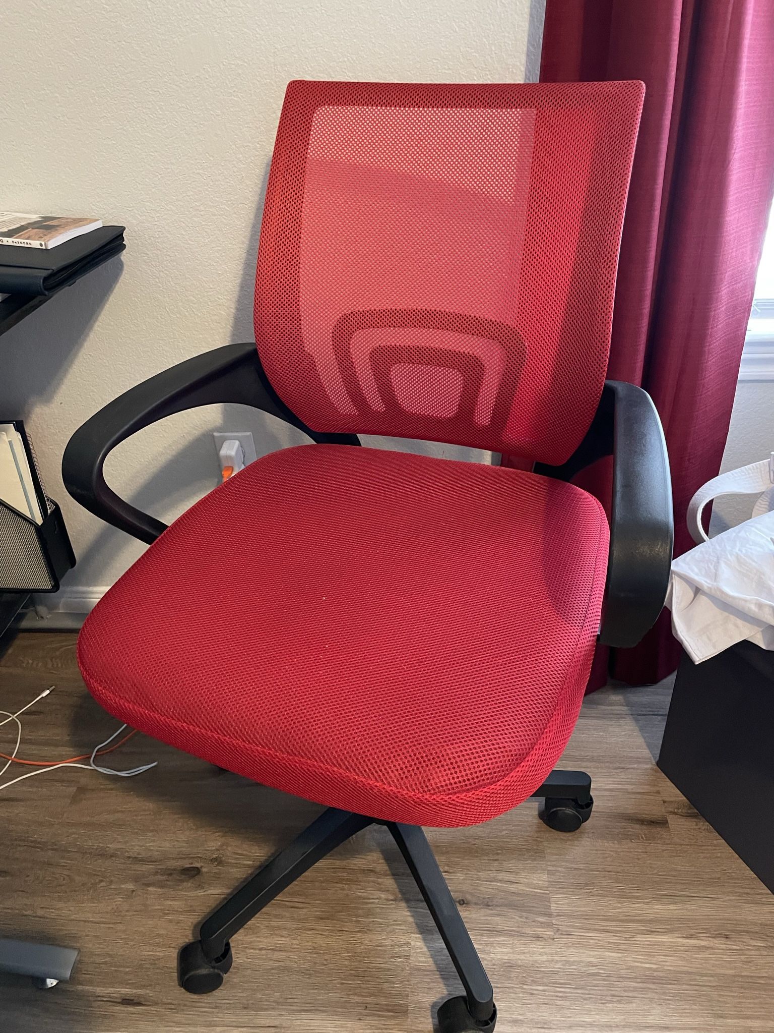 Desk chair