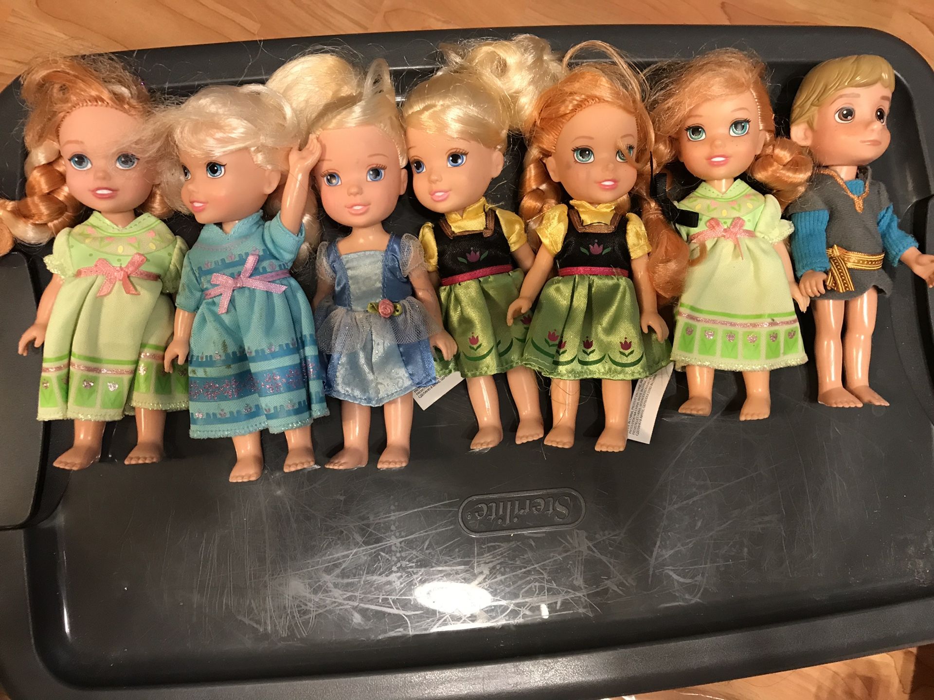 Disney dolls