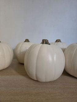 $8 Pumpkins