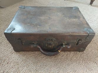 Antique Victorian small Trunk Suitcase Briefcase 