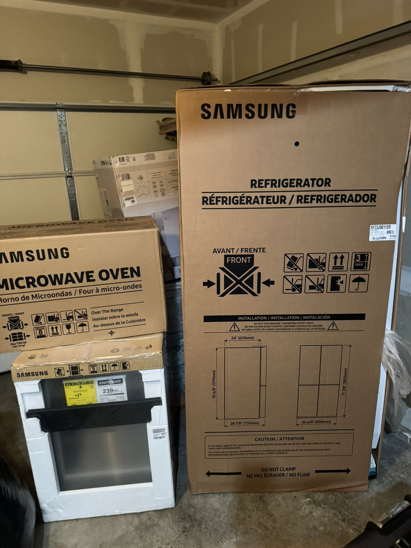 Samsung Kitchen Microwave Oven, Refrigerator, Dishwasher