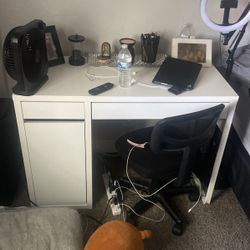 Target, Modern White Desk With Chair