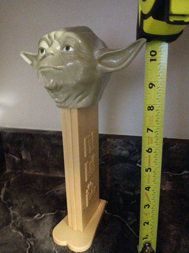 XL Talking Yoda Pez Talking Dispenser
