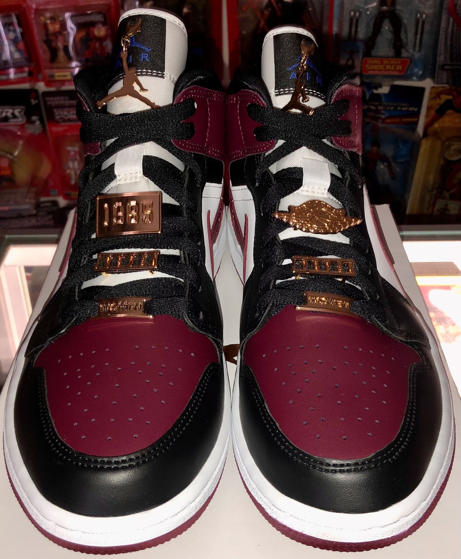 Womens Air Jordan MID SE Black Dark Beetroot size 10 (W), With