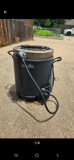 Oil-less fryer great for turkey