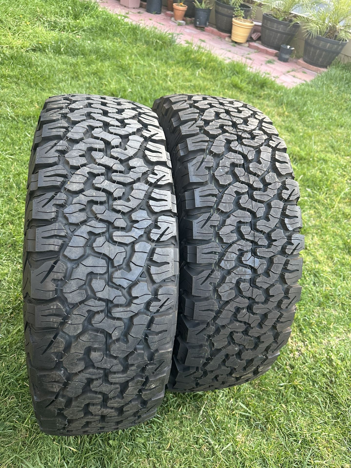 LT285-70-R17” Bfgoodrich All Terrain K02 Tires