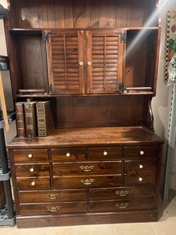 Dresser