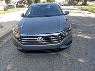 Volkswagen Jetta Sedan – Gray