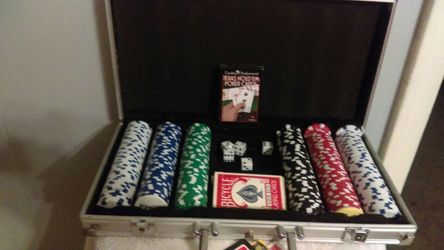 Poker set with nice metal case