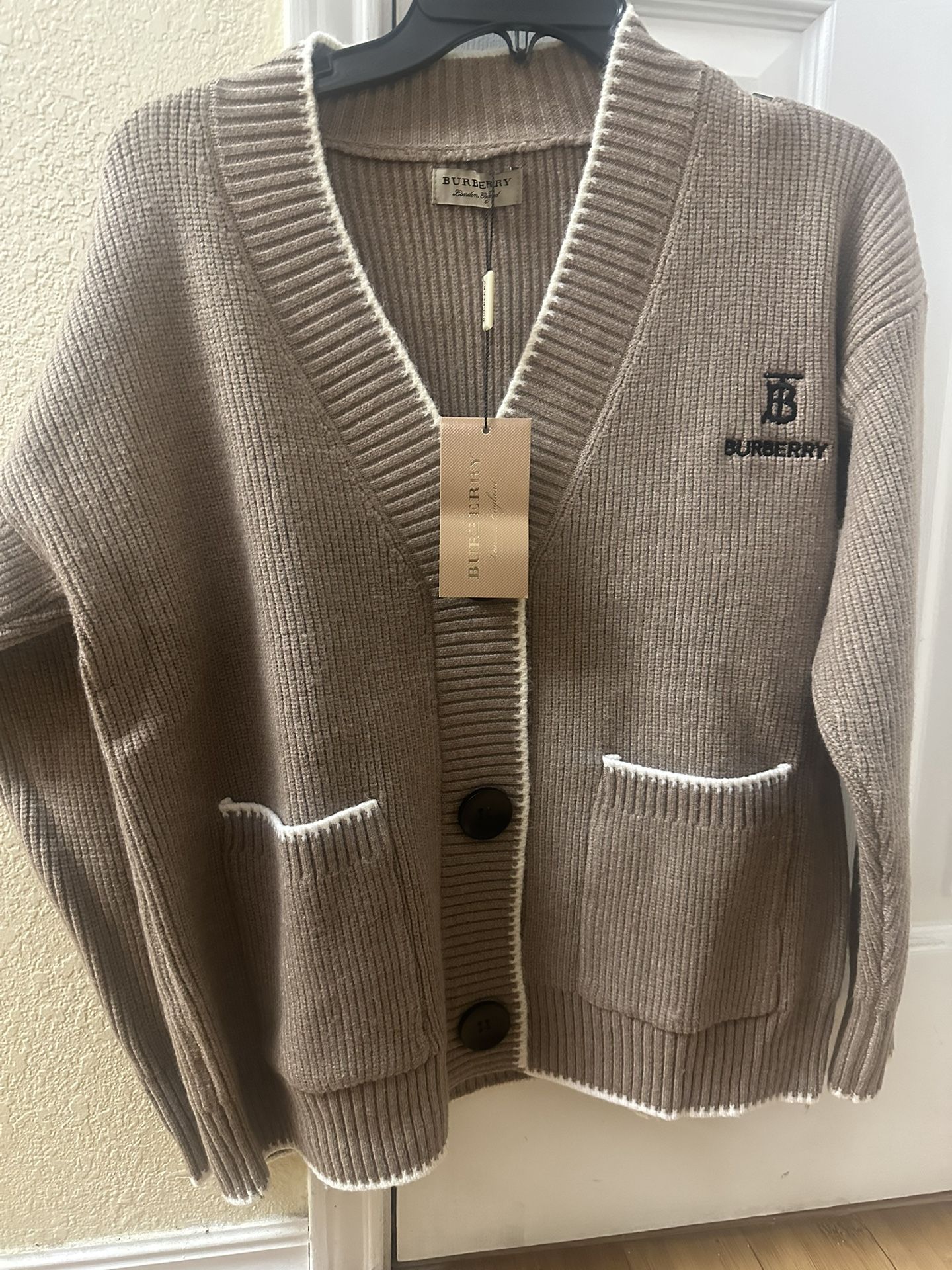 Woman’s Sweater Size Large