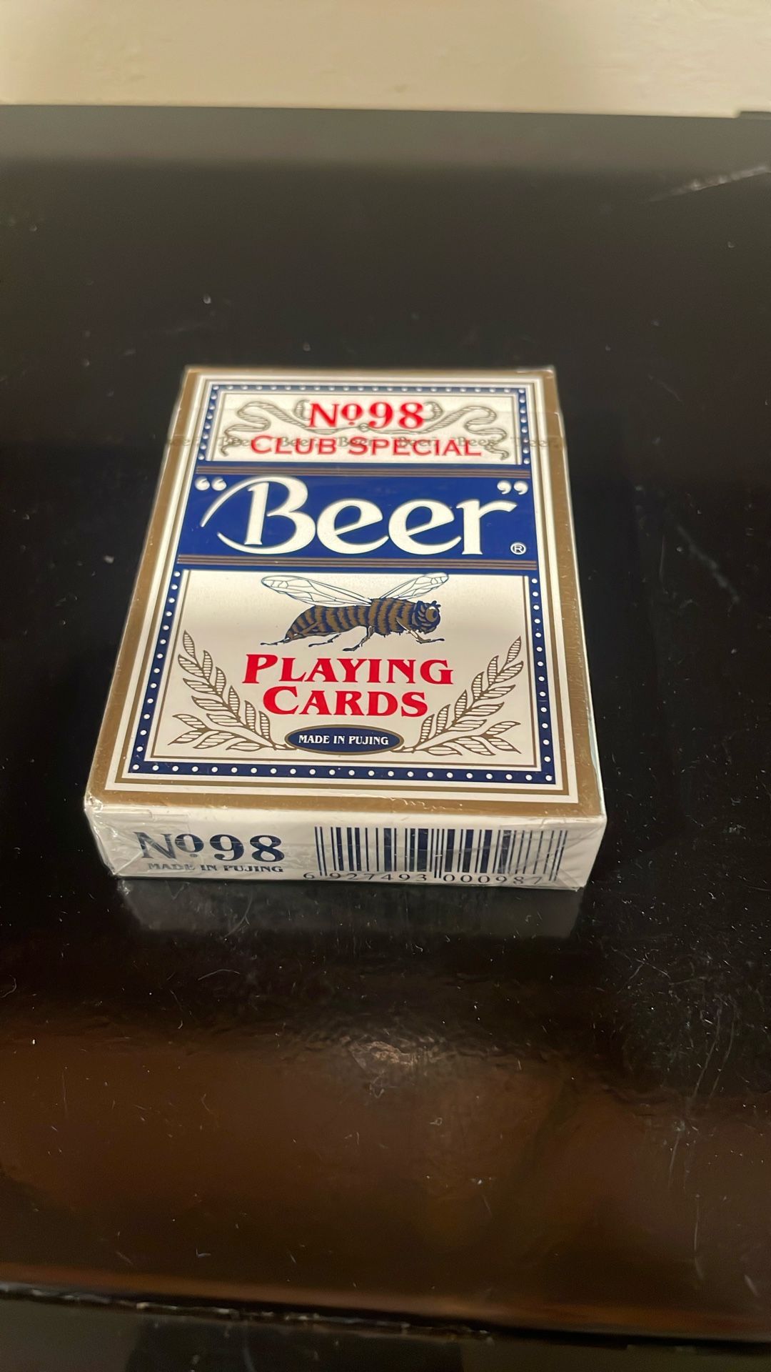 NEW Vintage #98 Playing Cards Made In Pujing.