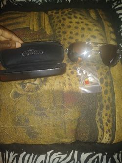 New Canadian sunglasses with case and pin