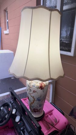 Antique Ceramic Floral Table Lamp with Shade