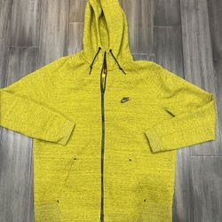 Nike Tech Fleece Windrunner Bright Citron/Black Men’s Size XL