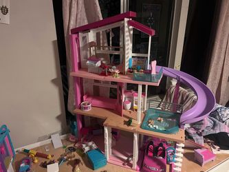 Barbie doll house- pick up only