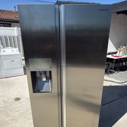 Samsung Refrigerator Side-By-Side • Free Local Delivery
