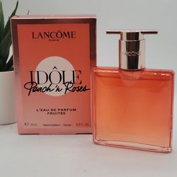Lancôme
 
Idôle Peach 'N Roses Eau de Parfum

.8 fl