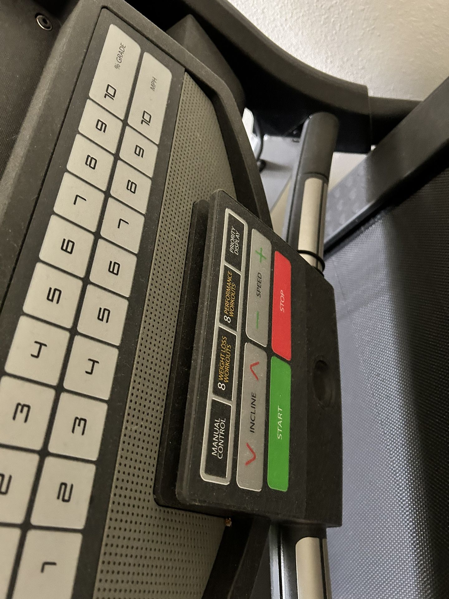 Treadmill/ Golds Gym 430i 