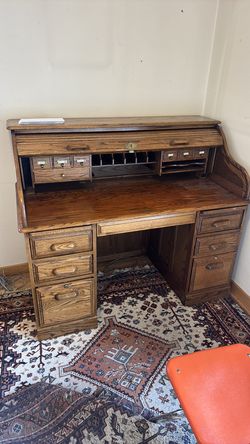 Very Nice Condition Antique Roll Desk