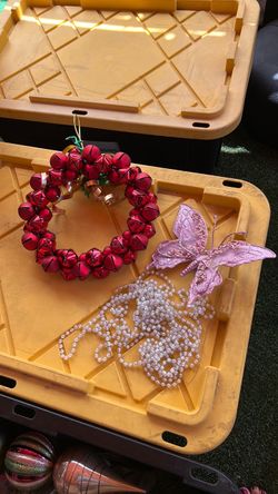 Christmas Jingle Bell Wreath Ornament Set