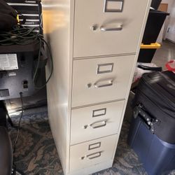 $20 File Cabinet 4 Drawer C Details