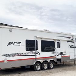 2007 Key Raptor Fifth wheel