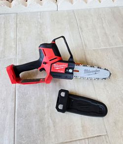 Milwaukee 18V FUEL 8in HATCHET Pruning Saw