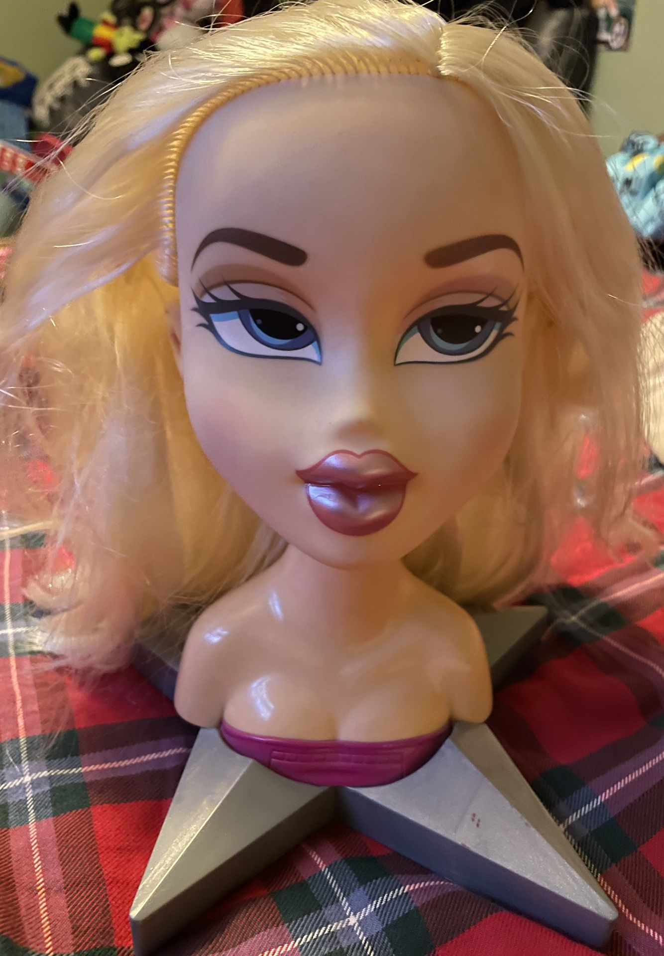 Vintage Bratz Cloe Head Doll Style Cut Blonde 