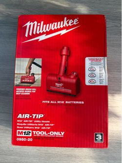 Milwaukee M12 AIR-TIP 1-1/4 in. - 2-1/2 in. Wet/Dry Shop Vacuum Utility Nozzle Attachment (1-Piece)